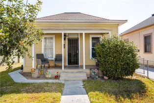 Single Family Residence, 177  N Cypress ST, Orange, CA  Orange, CA 92866