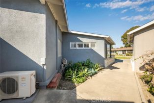 Condominium, 13701 Annandale dr, Seal Beach, CA 90740 - 4