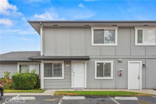 Condominium, 16684 Arbor CIR, Huntington Beach, CA  Huntington Beach, CA 92647