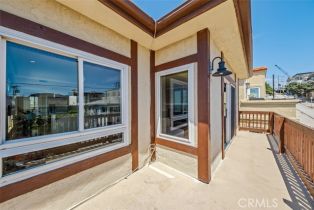 Single Family Residence, 125 38th st, Manhattan Beach, CA 90266 - 38