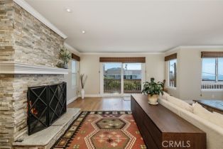 Single Family Residence, 125 38th st, Manhattan Beach, CA 90266 - 5