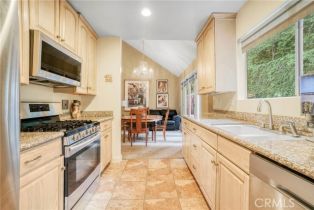 Single Family Residence, 21006 Dumetz rd, Woodland Hills, CA 91364 - 10