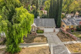 Single Family Residence, 21006 Dumetz rd, Woodland Hills, CA 91364 - 2