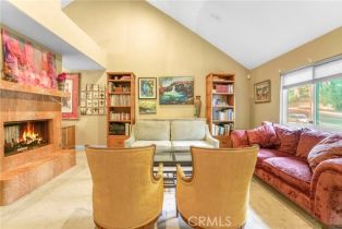 Single Family Residence, 21006 Dumetz rd, Woodland Hills, CA 91364 - 5