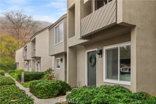 Condominium, 5825 Creekside ave, Orange, CA 92869 - 2