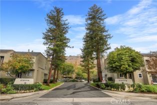 Condominium, 5825  E Creekside AVE, Orange, CA  Orange, CA 92869