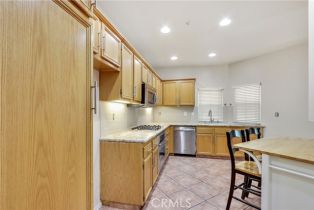 Condominium, 2825 Chevington ct, Orange, CA 92867 - 9