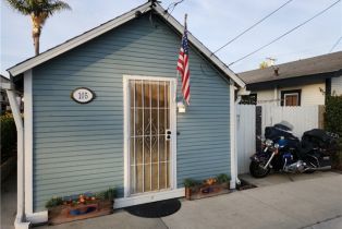 Single Family Residence, 105 Acacia AVE, Huntington Beach, CA  Huntington Beach, CA 92648