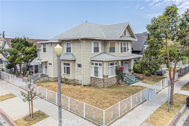 Residential Income, 405 9th st, Long Beach, CA 90813 - 1