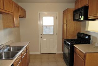 Apartment, 890 Mallard st, Orange, CA 92867 - 4