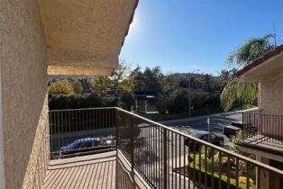 Condominium, 23401 Park Sorrento, Calabasas, CA 91302 - 6