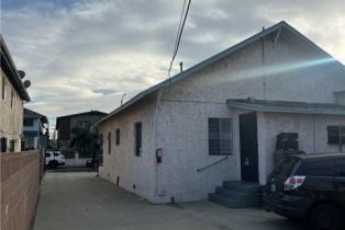 Residential Income, 1021 12th st, Long Beach, CA 90813 - 5