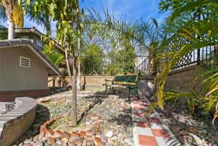 Single Family Residence, 2046 Vista Mesa way, Orange, CA 92867 - 34