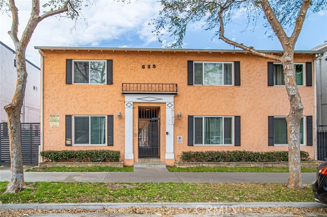 Residential Income, 625 Elm ave, Long Beach, CA 90802 - 1