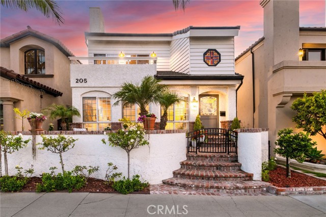 Single Family Residence, 205 4th street, Seal Beach, CA 90740 - 1