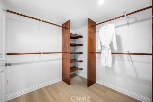 Single Family Residence, 3713 Royal Woods dr, Sherman Oaks, CA 91403 - 24