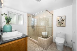 Single Family Residence, 3713 Royal Woods dr, Sherman Oaks, CA 91403 - 25