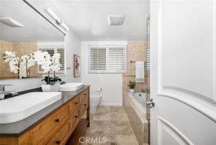 Single Family Residence, 3713 Royal Woods dr, Sherman Oaks, CA 91403 - 34