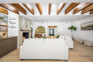 Single Family Residence, 3713 Royal Woods dr, Sherman Oaks, CA 91403 - 4