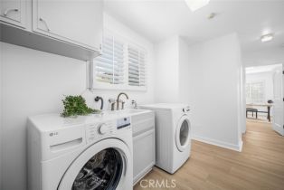 Single Family Residence, 3713 Royal Woods dr, Sherman Oaks, CA 91403 - 42