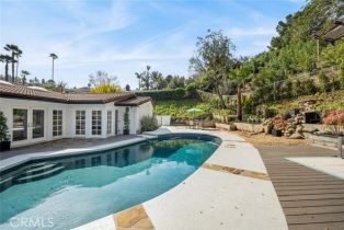 Single Family Residence, 3713 Royal Woods dr, Sherman Oaks, CA 91403 - 46