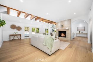 Single Family Residence, 3713 Royal Woods dr, Sherman Oaks, CA 91403 - 5