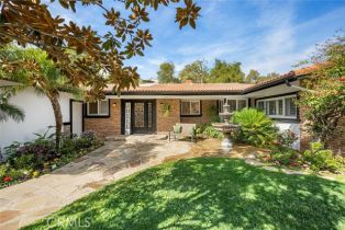 Single Family Residence, 3713 Royal Woods dr, Sherman Oaks, CA 91403 - 57