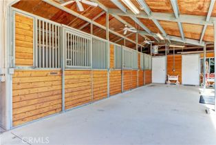 Single Family Residence, 38510 Calle De Lobo, Murrieta, CA 92562 - 37