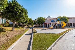 Condominium, 700 La Veta ave, Orange, CA 92868 - 23