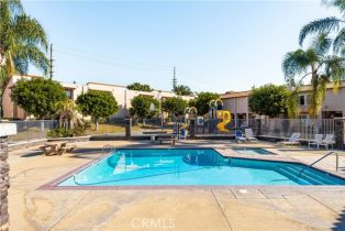 Condominium, 700 La Veta ave, Orange, CA 92868 - 25
