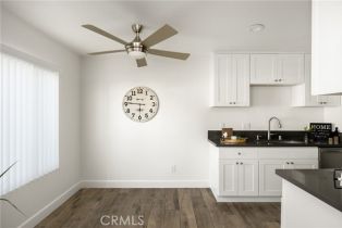 Condominium, 700 La Veta ave, Orange, CA 92868 - 8