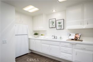 Condominium, 13470 St. Andrews dr, Seal Beach, CA 90740 - 4