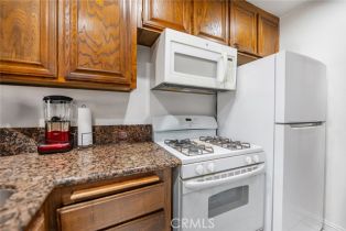 Condominium, 700 La Veta ave, Orange, CA 92868 - 3