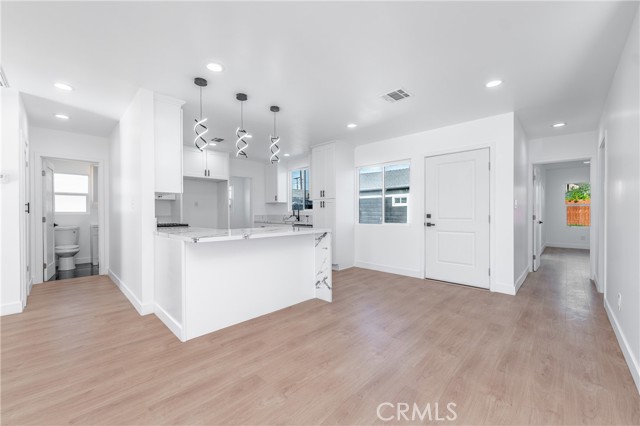 Single Family Residence, 1049 130th st, Gardena, CA 90247 - 1