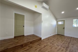 Single Family Residence, 10534 Louisiana ave, Wilshire Corridor, CA 90025 - 25