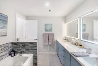 Condominium, 130 The Village, Redondo Beach, CA 90277 - 32