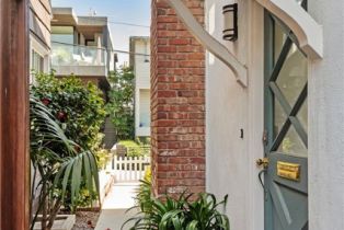 Single Family Residence, 221 2nd st, Manhattan Beach, CA 90266 - 11