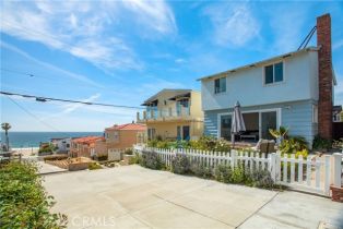 Single Family Residence, 221 2nd st, Manhattan Beach, CA 90266 - 2