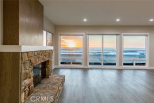 Single Family Residence, 304 The Strand, Manhattan Beach, CA 90266 - 14