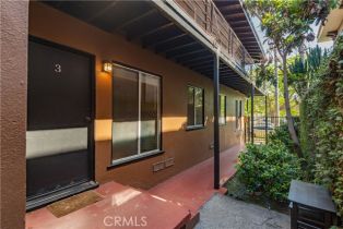 Residential Income, 2220 Brenta pl, Venice, CA 90291 - 4