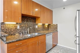 Condominium, 565 Esplanade, Redondo Beach, CA 90277 - 7