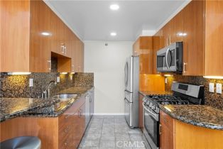 Condominium, 565 Esplanade, Redondo Beach, CA 90277 - 9