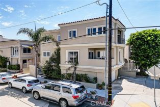 Single Family Residence, 120 Highland ave, Manhattan Beach, CA 90266 - 2