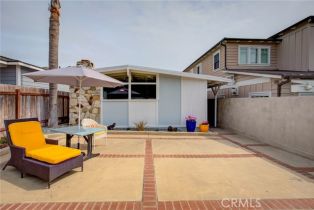 Single Family Residence, 554 Rosecrans ave, Manhattan Beach, CA 90266 - 4