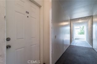 Condominium, 18620 Hatteras st, Tarzana, CA 91356 - 4