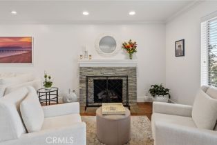 Single Family Residence, 857 11th st, Manhattan Beach, CA 90266 - 4