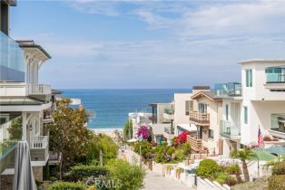 Single Family Residence, 220 16th st, Manhattan Beach, CA 90266 - 5