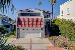 Single Family Residence, 693 19th ST, Manhattan Beach, CA  Manhattan Beach, CA 90266