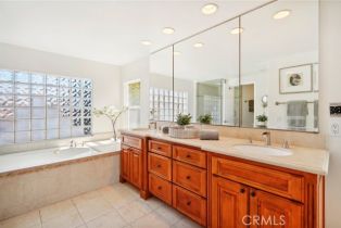 Single Family Residence, 6 Village cir, Manhattan Beach, CA 90266 - 34