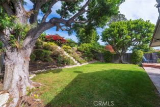 Single Family Residence, 2221 Via Alamitos, Palos Verdes Estates, CA 90274 - 30